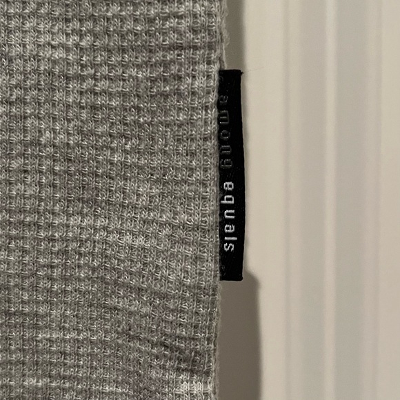 Men’s Among Equals by Cotton On Grey Short Sleeve Henley High Low T-shirt Sz M - Picture 8 of 8